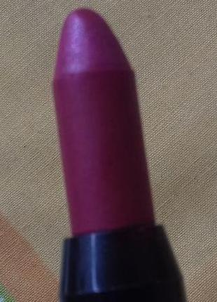 Винная бордовая вишневая помада карандаш стойкая для губ эйвон avon