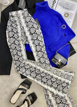 «зміїні» штани кльош з віскози  від plt