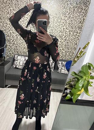 Сукня в квітковий принт