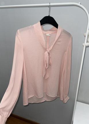 Ніжно рожева блуза h&m1 фото