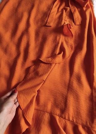Яркая оранжевая юбка george с имитацией запаха6 фото