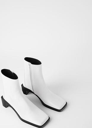 Кожаные белые ботинки ботильоны zara