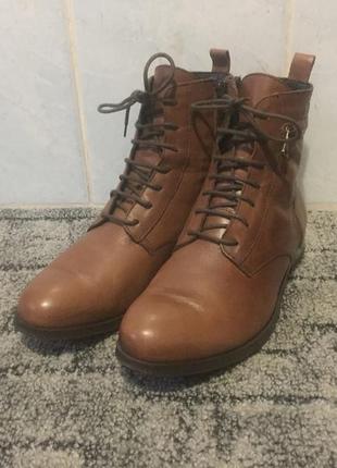 Женские кожаные ботинки minelli 39р