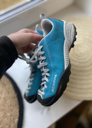 Повсякденні кросівки  дорогий бренд