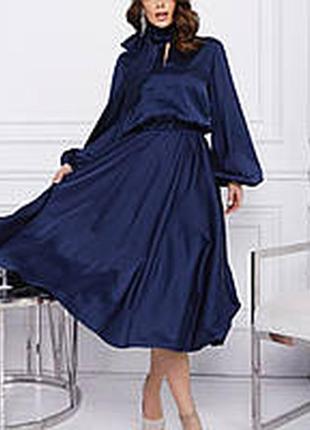 Синє шовкове плаття з коміром-бантом