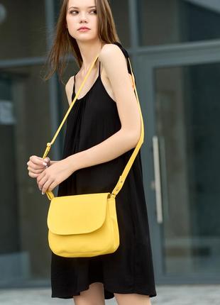 Жіноча сумка кросбоді жовта