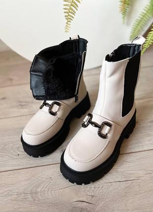 Зимові теплі черевики з хутром челсі зимні чобітки ботинки челси беж крем бежеві кремові зима тренд