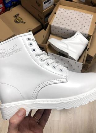 Женские высокие кожаные ботинки с мехом dr. martens 1460 white (хутро)