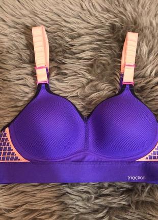 Бюстгальтер топ triumph triaction