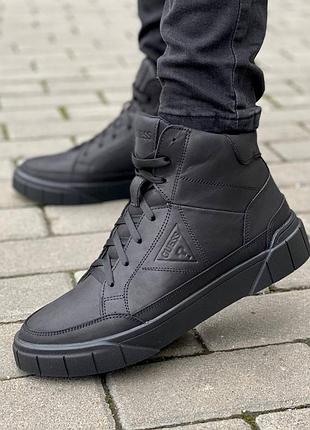 Шкіряні зимові черевики guess