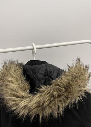 Чорна куртка парка з капюшоном на зиму h&m5 фото