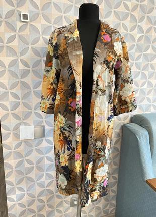 Атласна накидка кардіган можна носити як домашній халатик