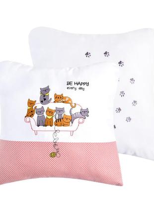 Подушка декоративна коти на дивані з вишивкою тм ideia 45х45 см горошок пудра4 фото