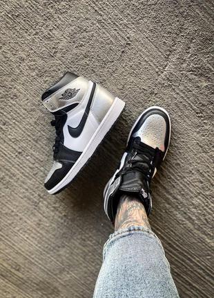 Кросівки nike air jordan 1 retro high silver toe