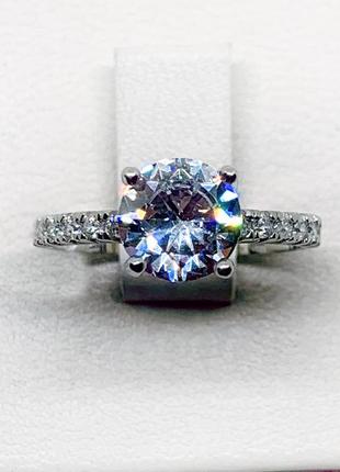 Кольцо серебряное с кубическим цирконием 18,5 3,02 г