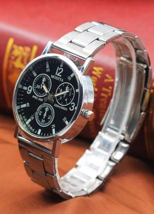 Часы мужские классические с металлическим браслетом