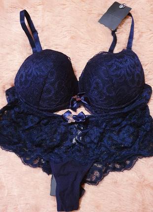 Красивий комплект білизни від balaloum