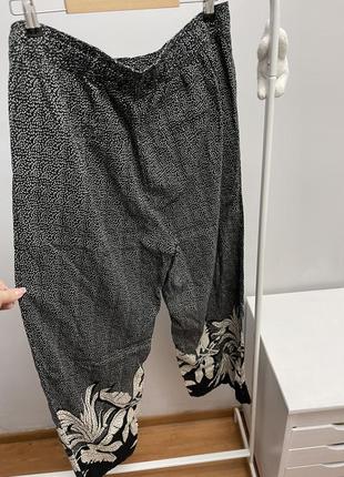 Сірі брюки прямого крою з кармарами лянні4 фото