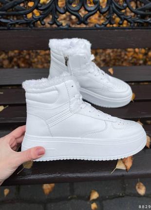 Кроссовки зимние