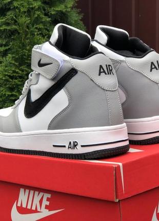 Зимові кросівки nike air force 1 high white black grey4 фото