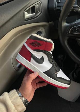 Женские зимние кроссовки jordan 1 red с мехом