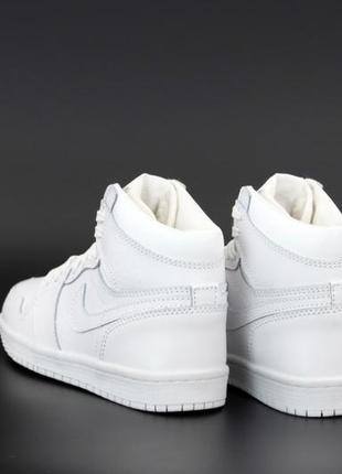 Зимние кроссовки с мехом jordan 1 white4 фото