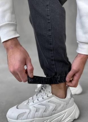 Стильні чоловічі джинси в темно-сірому кольорі на липучках7 фото