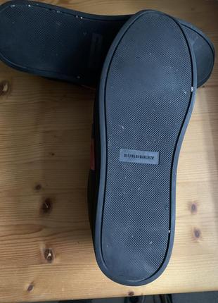 Кросівки спортивні туфлі burberry оригінал 40,5.  устілка 27 см6 фото