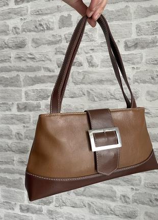 Трендовая коричневая сумка багет2 фото