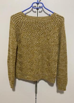 В’язаний светр