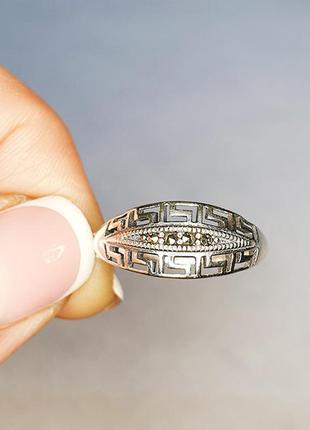 Кольцо серебряное с марказитом 18,5 2,61 г