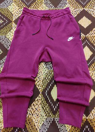 Штани nike tech fleece цвет краснией без нюансов