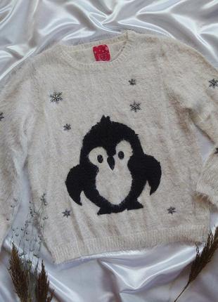 Біла кофта новорічна