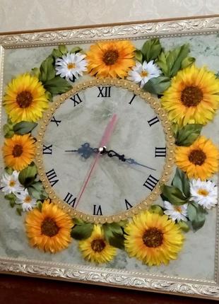Картина-часы с вышивкой лентами "солнечное сияние"(на заказ)1 фото