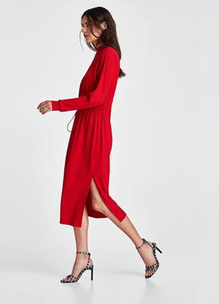 Платье zara с боковыми разрезами