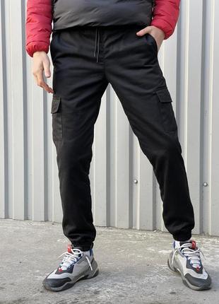 Штані карго на флісі з карманами чорні1 фото