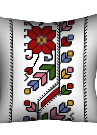 Подушка 40*40 с прекрасный цветочным украинским орнаментом