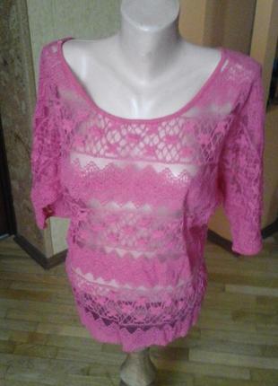 Розовая кружевная блуза