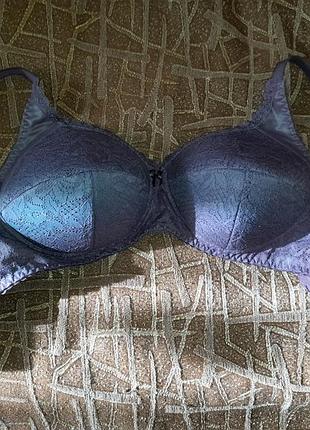 Бюстгалтер