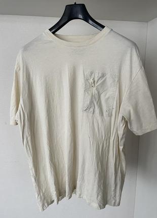 Футболка reserved