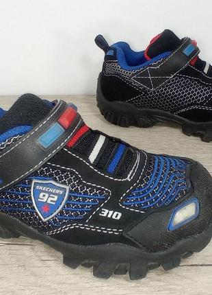 Кроссовки skechers 25р мигают