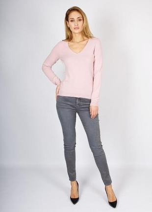 Нежно розовый пудровый свитер италия