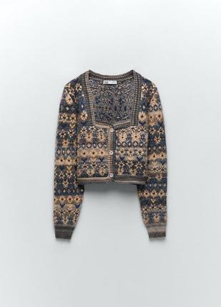 Крутой шерстяный свитер zara