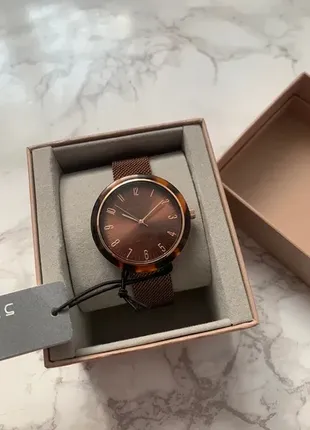 Годинник новий у подарунковій коробці