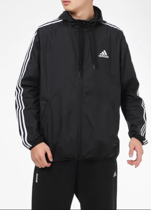 Чоловіча вітровка adidas gk9026, м1 фото