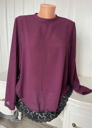 Блузка с кружевом
