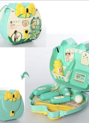 Іграшковий набір лікаря у валізі