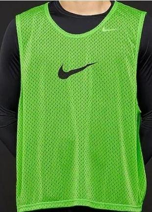 Фирменная яркая спортивная майка манишка nike оригинал.2 фото