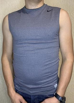 Чоловіча футболка nike pro