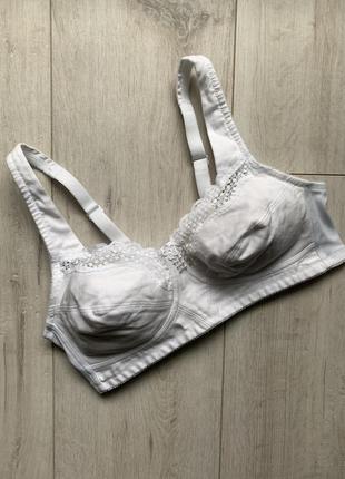 Білий класичний котоновий бавовняний бюстгальтер без поролону бра